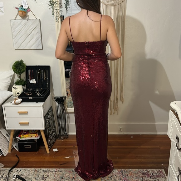 Prom dress - Picture 2 of 2